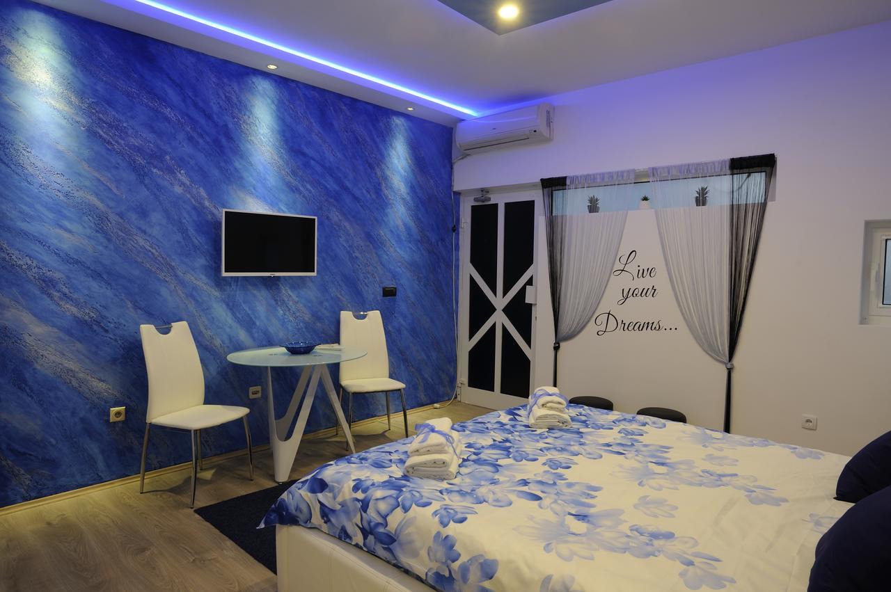 Apartment Rinaldi Lux Belgrado Buitenkant foto