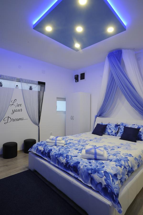 Apartment Rinaldi Lux Belgrado Buitenkant foto