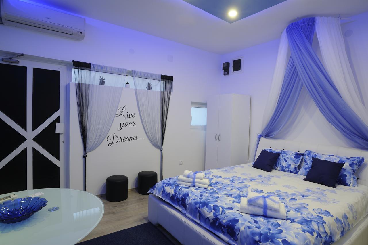 Apartment Rinaldi Lux Belgrado Buitenkant foto