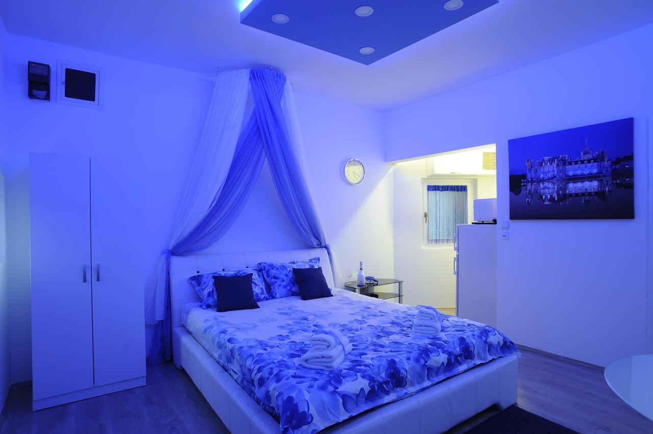 Apartment Rinaldi Lux Belgrado Buitenkant foto